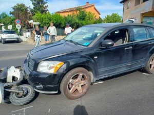 Vetralla - Scontro auto-motorino sulla Cassia, due feriti