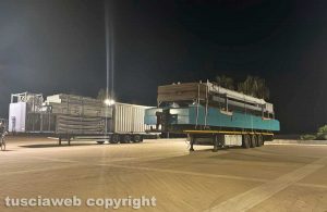Civitavecchia - Arrivati alla Marina i camion con la ruota panoramica