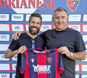 A sinistra Antonello Bertino con il presidente della Sorianese Moreno Porta