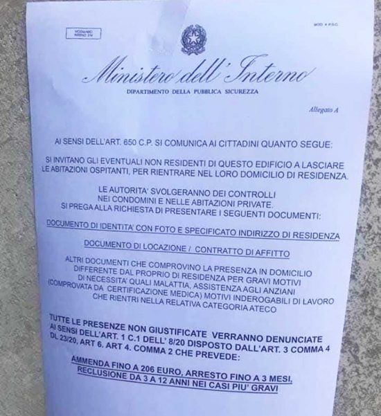 Civitavecchia - avvisi falsi del ministero degli Interni affissi dentro i portoni