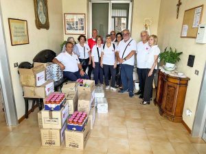 Viterbo - La consegna di generi alimentari