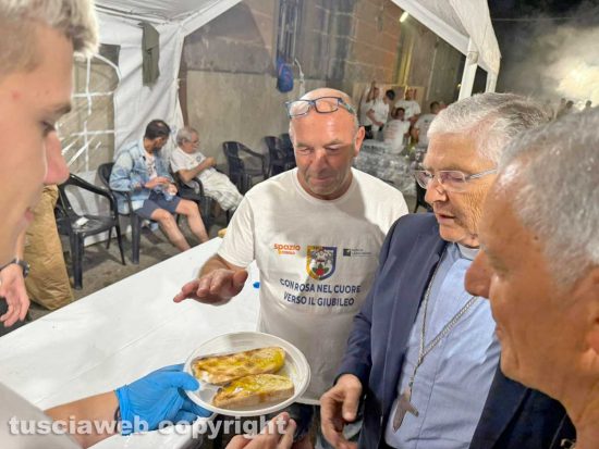 Santa Rosa - Cena dei facchini in piazza - Il vescovo Orazio Francesco Piazza