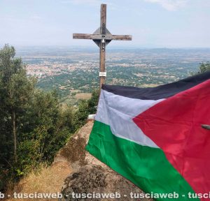 Viterbo - Bandiera della Palestina alla Palanzana