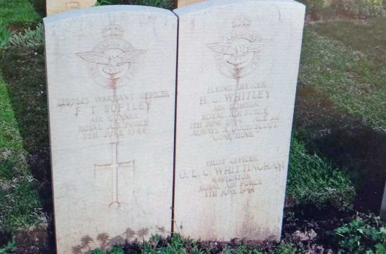 Cimitero del Commonwealth di Foiano Della Chiana - La lapide dell'equipaggio del Wellington