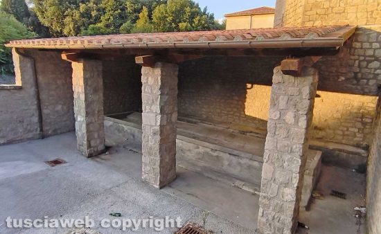 Viterbo - Il lavatoio in via Signorelli