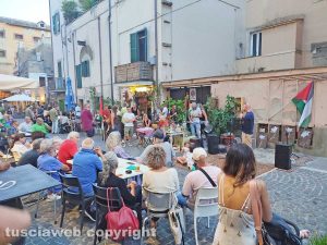 Civitavecchia - A via Montegrappa la manifestazione e la raccolta fondi per la Palestina