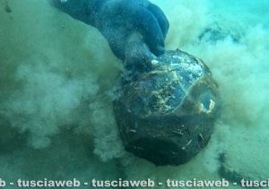 Valentano - Lago di Mezzano - Ripresi gli scavi archeologici del protostorico sommerso
