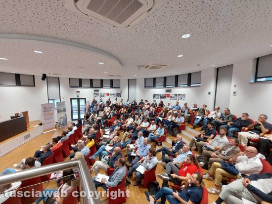 Viterbo - Il pubblico all'incontro "AI nel mondo delle costruzioni