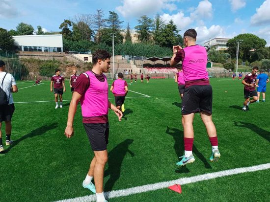 Sport - Calcio - La squadra del Capranica in fase di riscaldamento