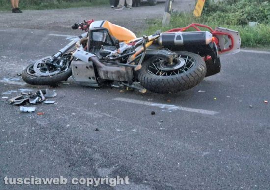Marta - Moto contro camion sulla Verentana