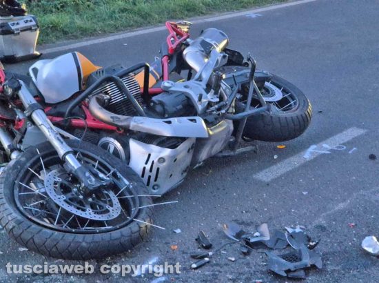 Marta - Moto contro camion sulla Verentana