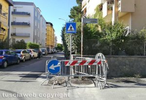 Viterbo - Transenne nei pressi di via Pola