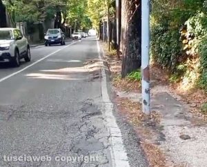 Viterbo - Strada dissestata in via Santa Maria in Gradi