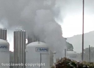 Viterbo - I silos all'ospedale Belcolle - Lo sbuffo di ossigeno