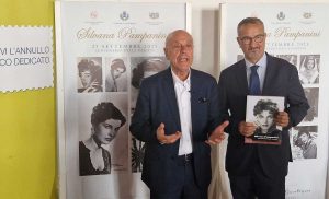 Caprarola - Francobollo dedicato a Silvana Pampanini - Il sindaco Borgna e Di Nicola