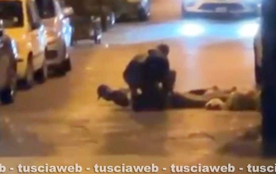 Nuovo blitz della polizia, cinque fermati in un b&b a Montefiascone