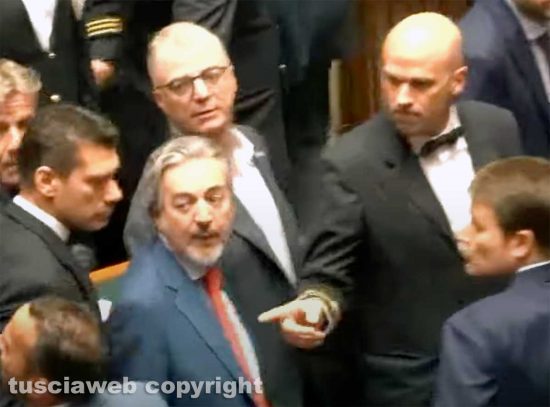 Roma – Bagarre alla camera per la separazione delle carriere dei magistrati, c’era pure Francesco Battistoni