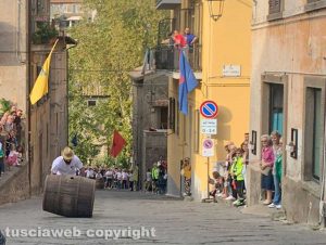 Pianoscarano - Festa dell'uva - Il palio delle botti