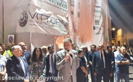 Santa Rosa - Minimacchina del centro storico - "Eterna" sfila alla presenza il ministro della cultura Alessandro Giuli
