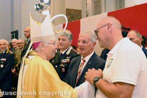 Santa Rosa - La messa solenne - Il vescovo Orazio Francesco Piazza con il capofacchino Luigi Aspromonte e Massimo Mecarini