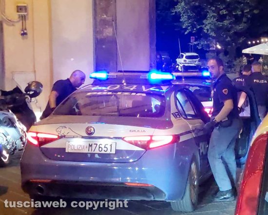 Nuovo blitz della polizia, cinque arresti in un b&b a Montefiascone