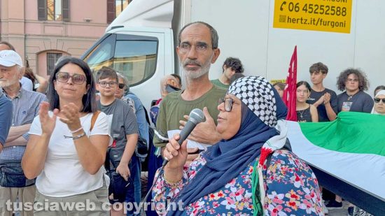 Viterbo - Piazza del Comune - Flash mob per Gaza e una raccolta fondi per la missione umanitaria Global Sumud Flotilla - Khaled Al-Jamal