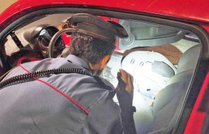 L'auto di car sharing trovata in possesso delle persone fermate dai Carabinieri