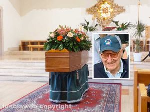 Viterbo - I funerali di Renzo Anselmi