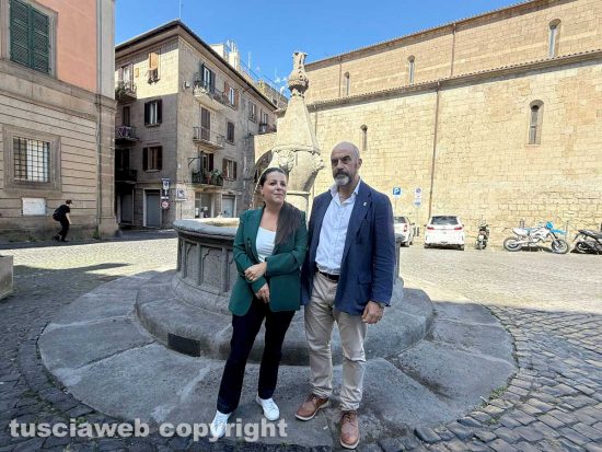 Viterbo - Fontana di Piazza Dante - Chiara Frontini e Stefano Floris