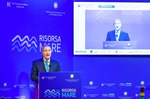 Il ministro Nello Musumeci al porto di Civitavecchia