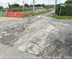 Civitavecchia - buche e crateri al Casaletto Rosso