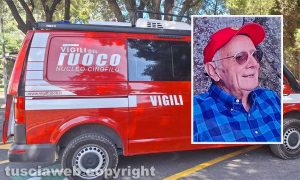 Vigili del fuoco gruppo cinofili impegnati nelle ricerche - Nel riquadro: Andrea Gentili