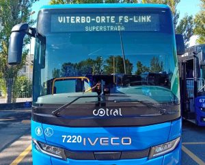 Il bus Cotral Viterbo Link
