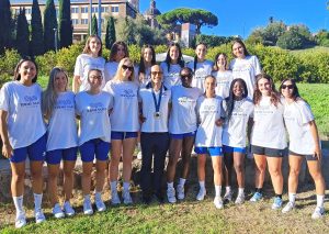 Sport - Le giocatrici di Ants Viterbo con l'atleta Alessio Foconi
