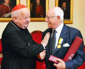 Il Premio giornalistico internazionale San Giovanni Paolo II a Franco Bucarelli