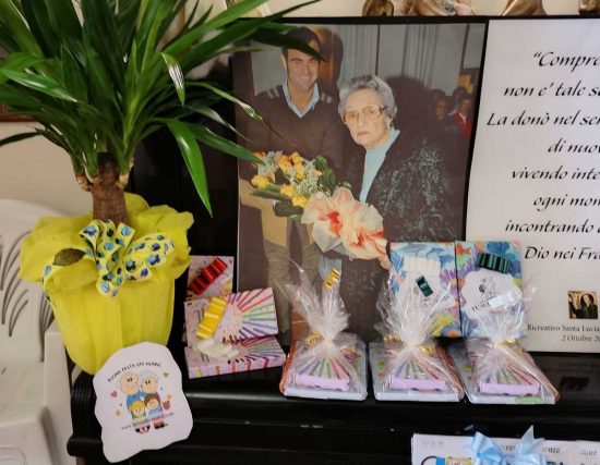 Valentano - La "festa dei nonni" organizzata dal centro ricreativo Santa Lucia Filippini