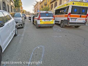 Montefiascone - Auto investe pedone in via Oreste Borghesi