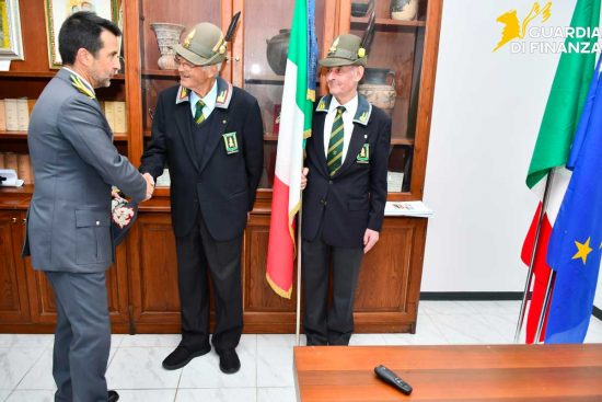 Viterbo - Guardia di finanza, il comandnate regionale del Lazio Mariano La Malfa in visita nella Tuscia
