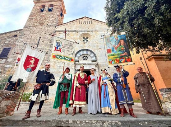 Suvereto - Il gruppo “La Rocca di Matilde” alla rievocazione “Matilde di Canossa e le 99 chiese”