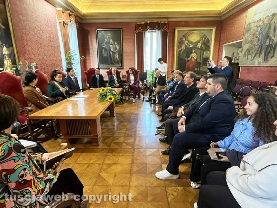 Viterbo - La delegazione cinese in vista al comune