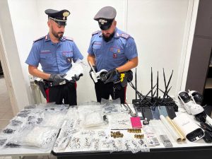 La droga rinvenuta dai carabinieri a Nettuno
