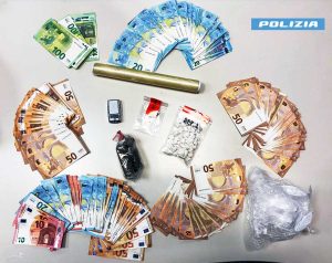 Viterbo - Polizia - La droga e il denaro sequestrati a San Pellegrino