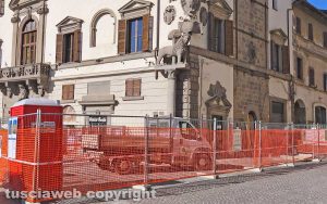 Viterbo - Il cantiere per la torre civica