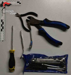 Carabinieri - Il materiale da scasso sequestrato