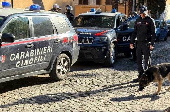 Roma - Quarticciolo - L'operazione antidroga dei carabinieri