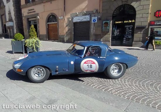 Viterbo - La Modena Cento ore attraversa il centro