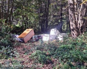 Viterbo - Rifiuti abbandonati ai monti Cimini