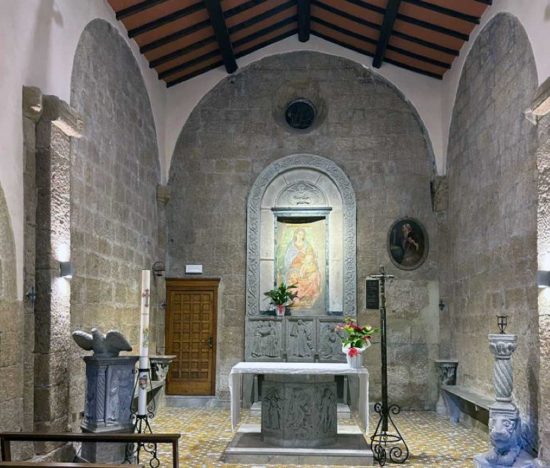 Grotte di Castro - Riapre la chiesa di Santa Maria delle Colonne