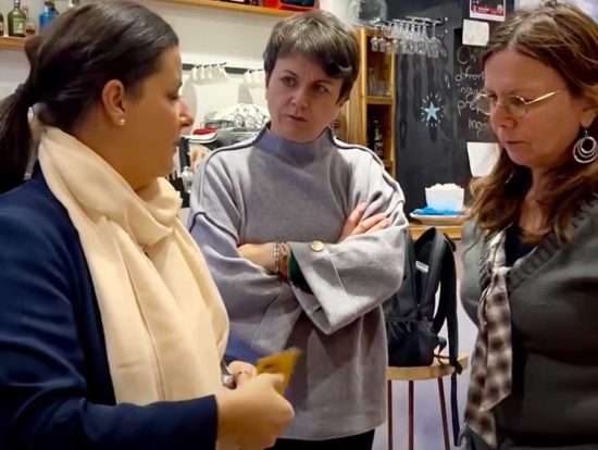 Viterbo - La sindaca consegna i primi biglietti per l'ora gratis al Sacrario