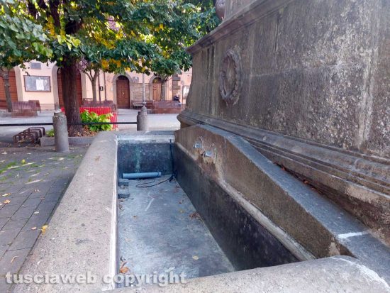 Viterbo - La fontana di Bagnaia